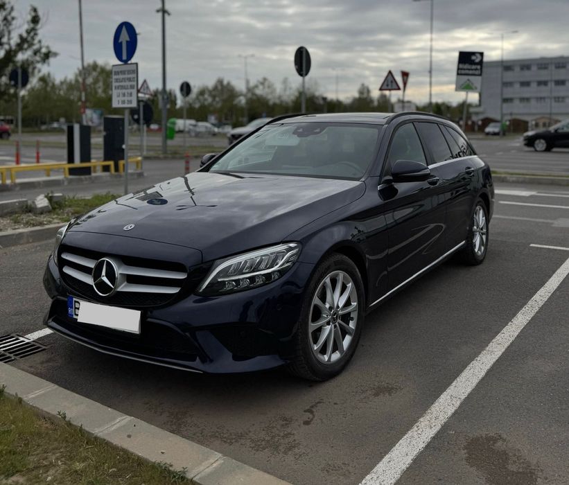 Mercedes-Benz C-Class 2019 schimb cu imobiliare ofer diferenta