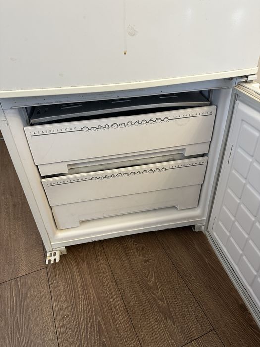 Холодильник Бирюса