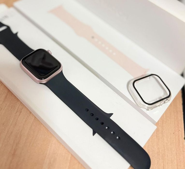 Apple Watch 9 GPS, 41mm Pink Aluminium Case, Light Pink