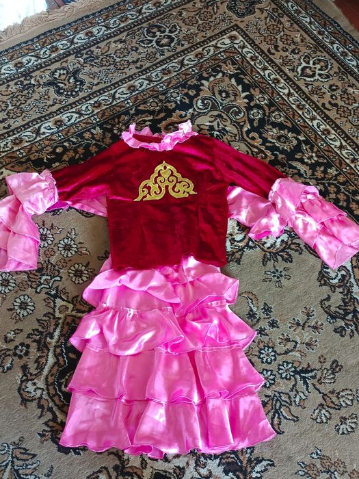 Продам национальные костюмы