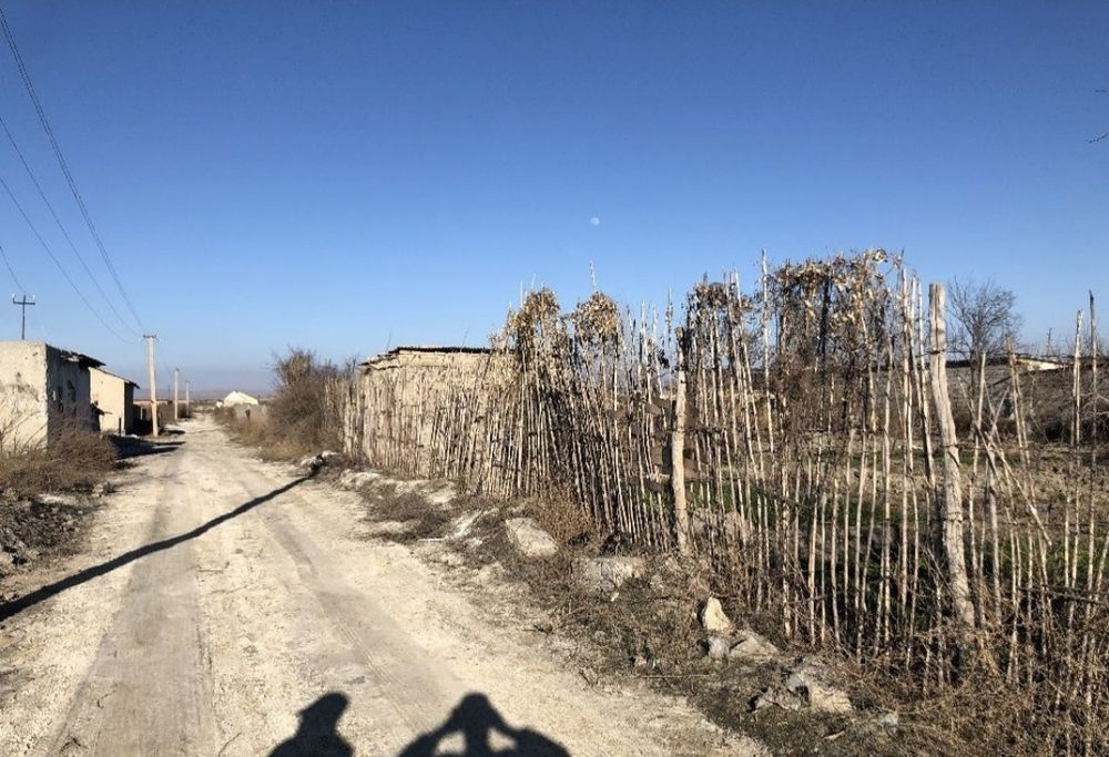 Zarafshon daryo sazanchik kafe oldi dachalari 6 sotiq shahardan 7km