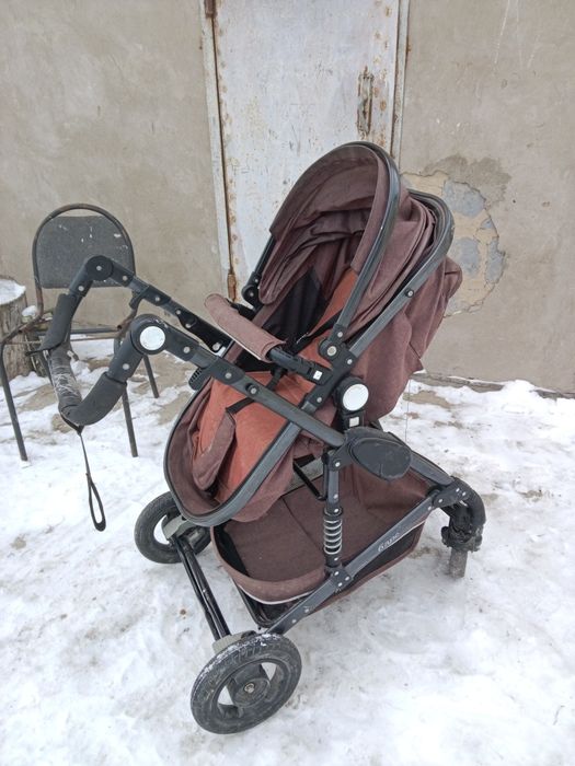 Продам детскую коляску