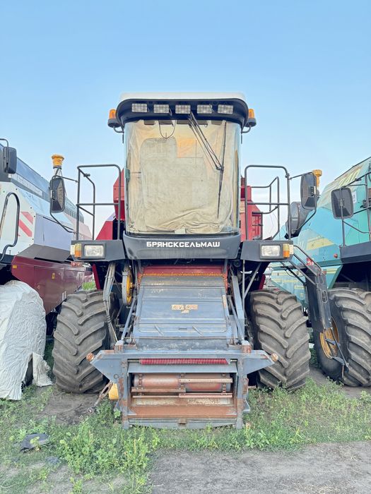 Комбайн Есиль 740