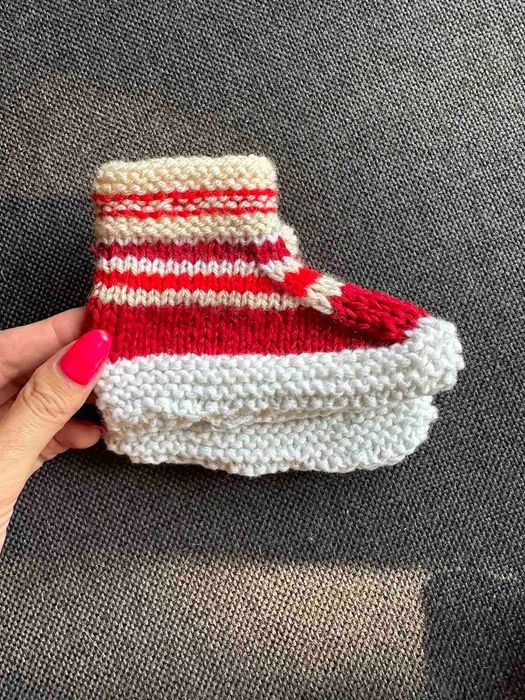 Детски плетени терлички  !