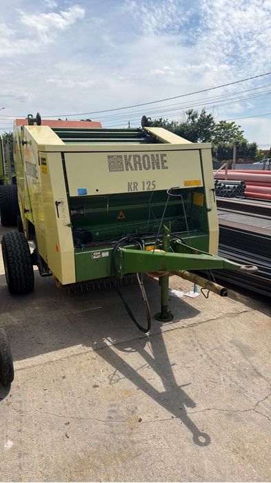 Balotiera,Presa krone Kr 130 baloti rotunzi 120/120 ata si palsa