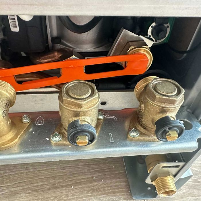Нов двуконтурен газов котел Bosch Junkers Cerapur 24kW