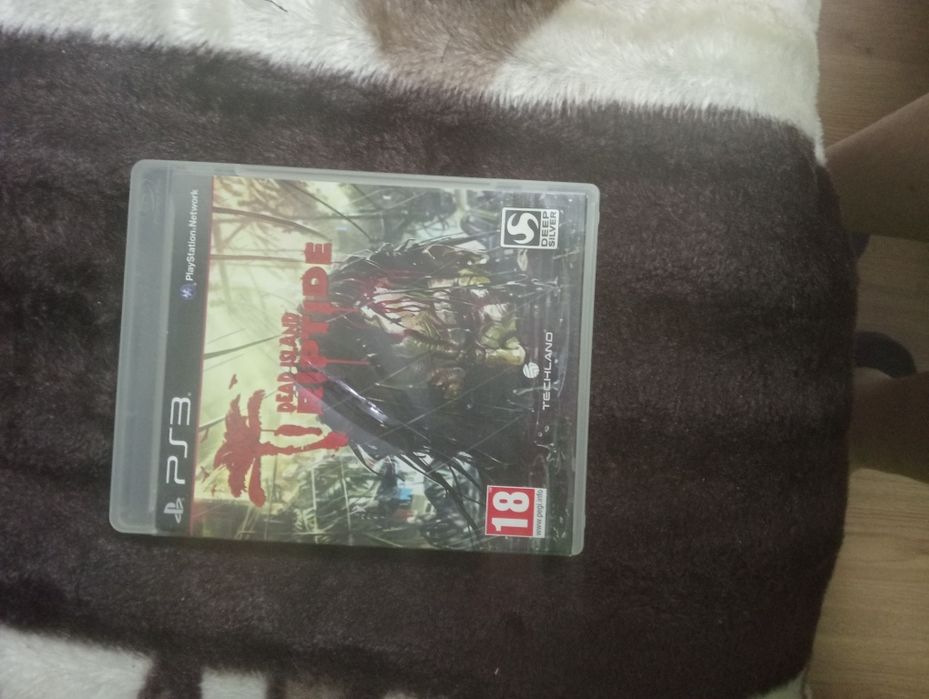 Vând joc dead island riptide pentru PlayStation 3