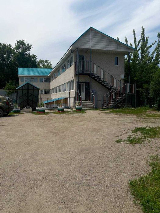 Квартира малосемейка 3 комнатный