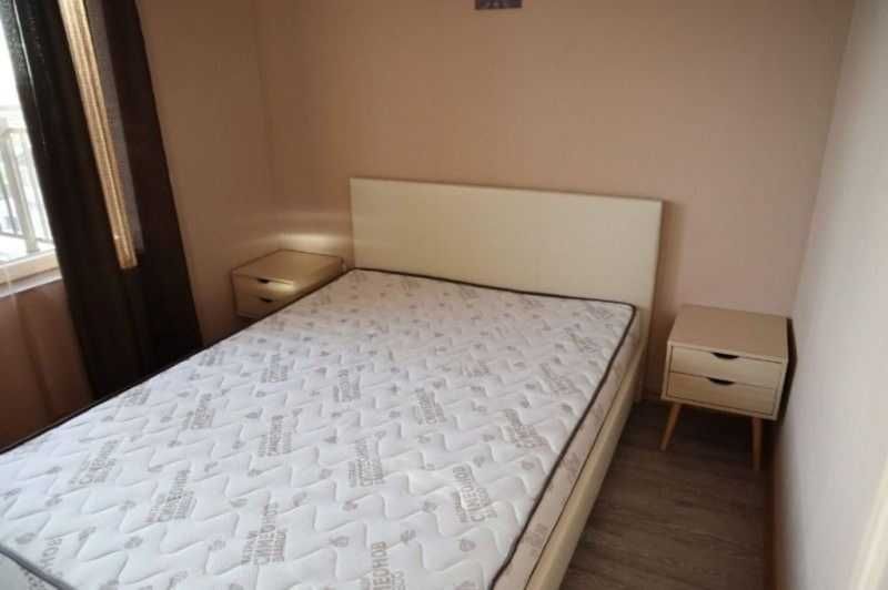 Дава се под наем Тристаен апартамент в София, Изгрев - 96 кв.м за 697.17 € - Снимка #2