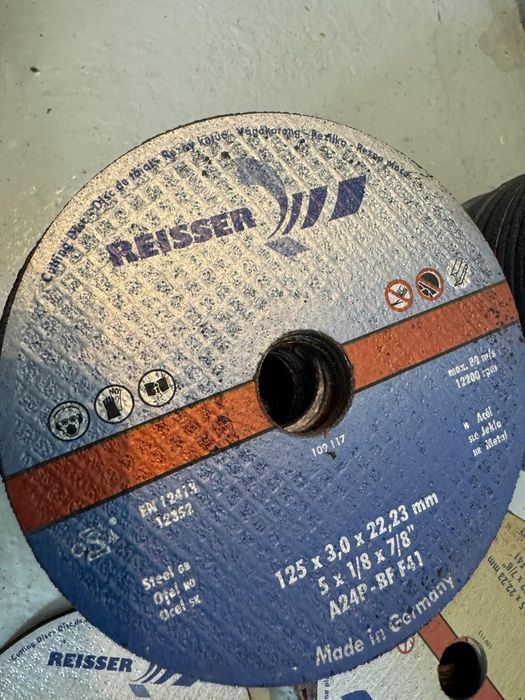 Discuri de slefuit metal marimi diverse