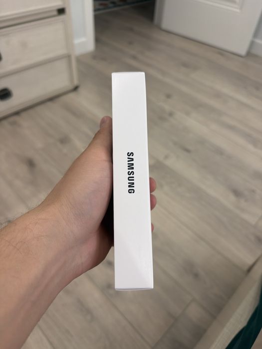 Samsung Galaxy A17 128GB полностью новый