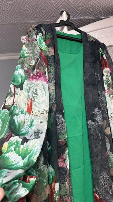 Женские нарядные платья