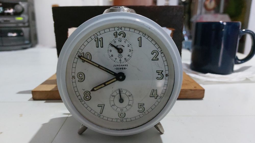 Ceas de masă Junghans Bivox