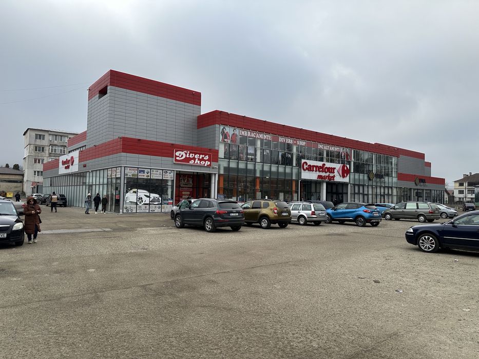 Spațiu Comercial de 430 mp,  in Hârlău județul Iași lângă Carrefour și Sinsay