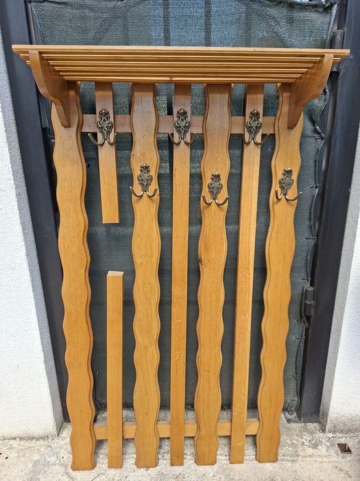 Mobilier pentru hol din lemn