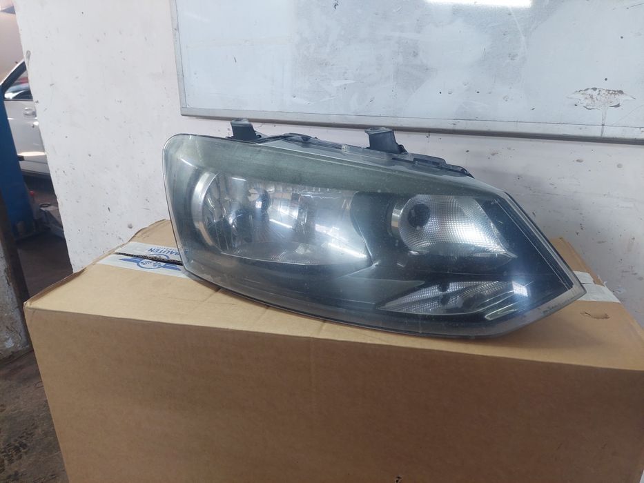 Фара на фолксваген Поло правый