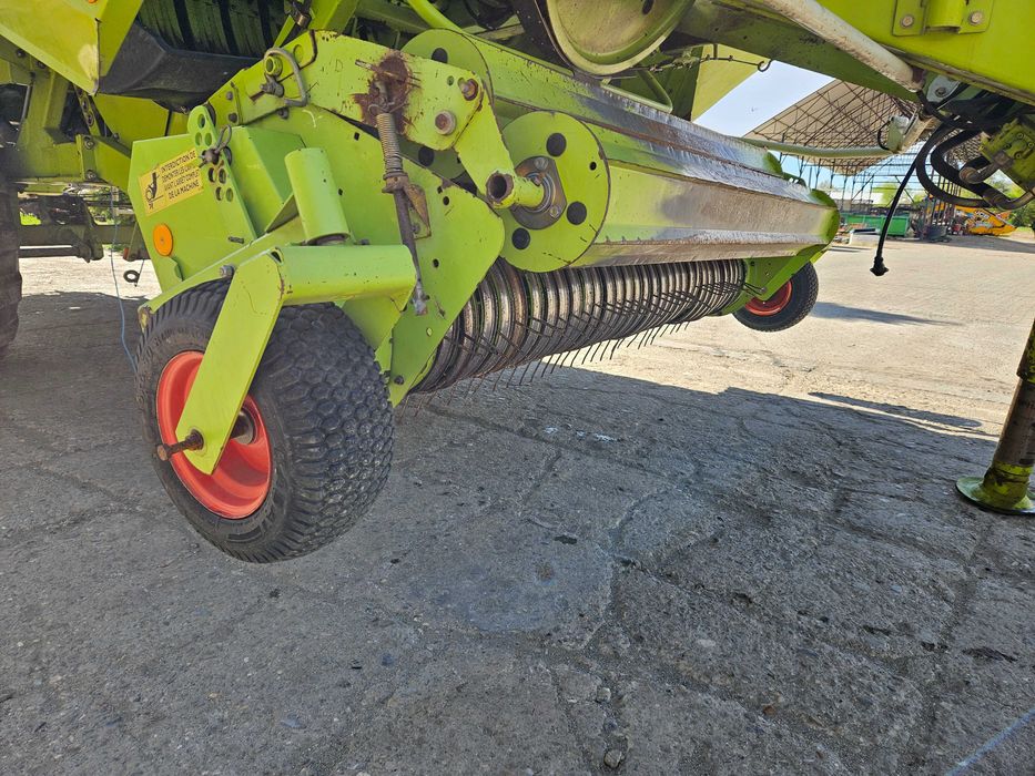 De vanzare presa de balotat Claas Quadrant 2200 — poza 7