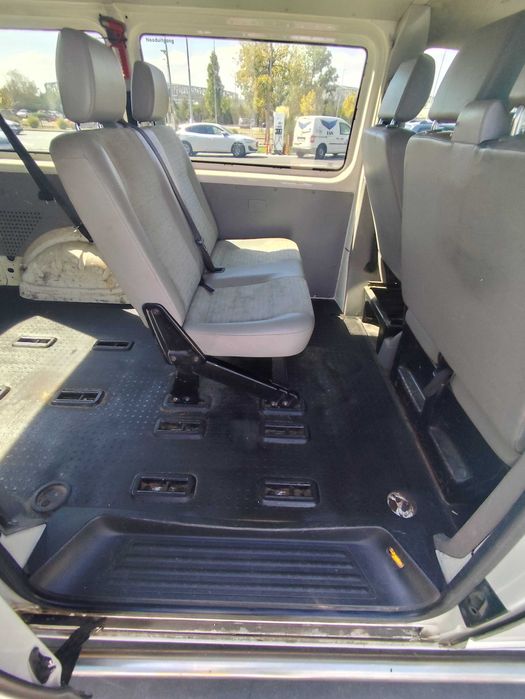 Vând Volkswagen Transporter, accept schimb cu model nou