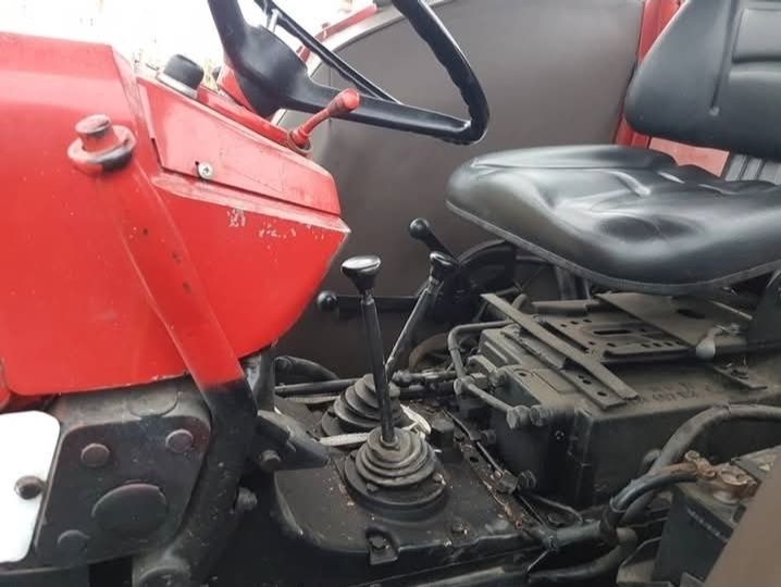TRACTOR INTERNATIONAL 654 + Disc, Plug, grăpi, prăşitore