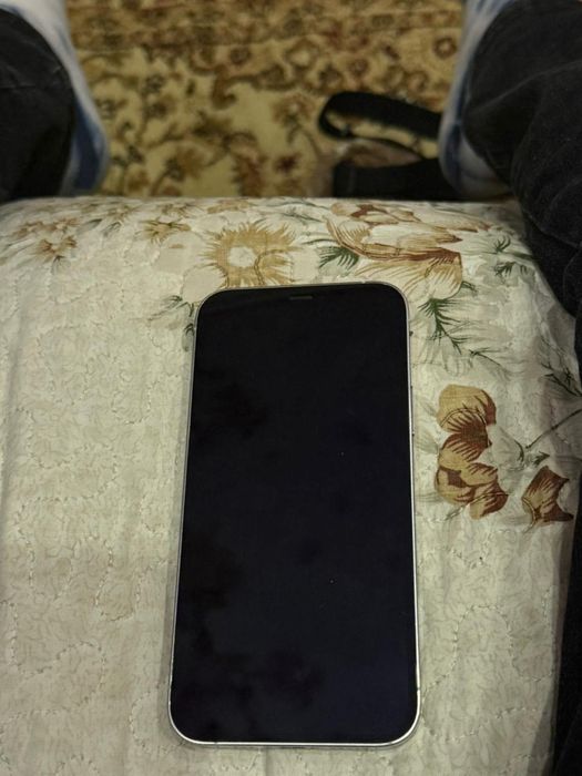 Продам айфон 12про 256гб