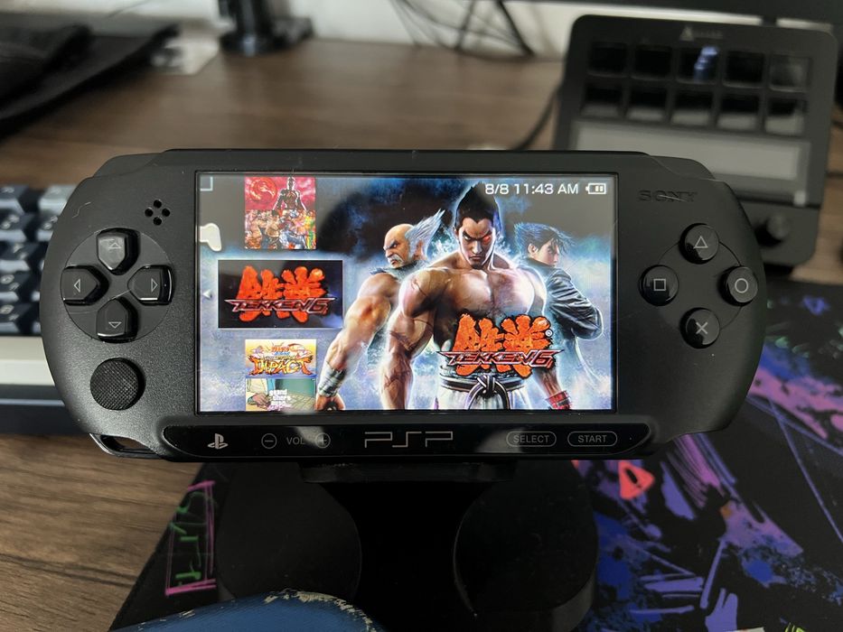 Продам PSP Street в отличном состоянии
