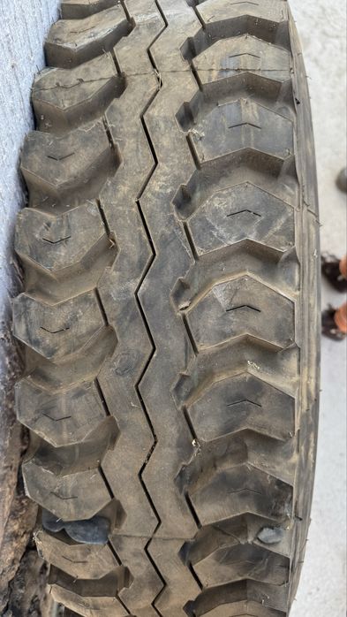 Резина 10.00 R20