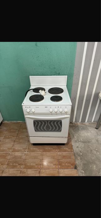 Продам электроплиту самовывоз