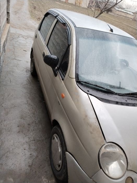 Матиз машинаси срочна сотилади