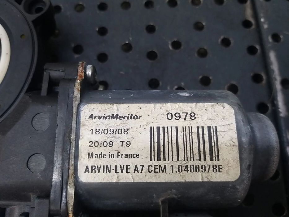 Motoras macara dreapta spate citroen c4 picasso 1 10400978e