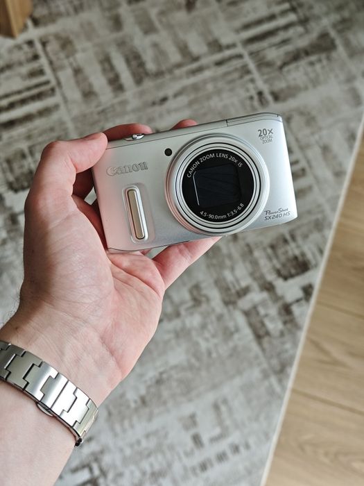 Canon PowerShot SX240 (Комплект)