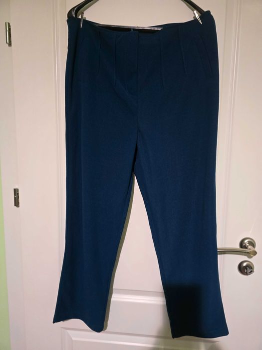 Vand 2 pantaloni XXL noi