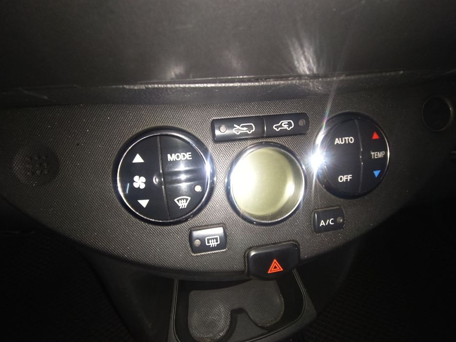 Продается Nissan note 2007 года, 1.6 автомат!