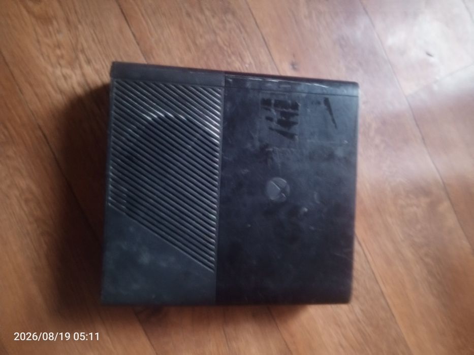 Продам Xbox 360e