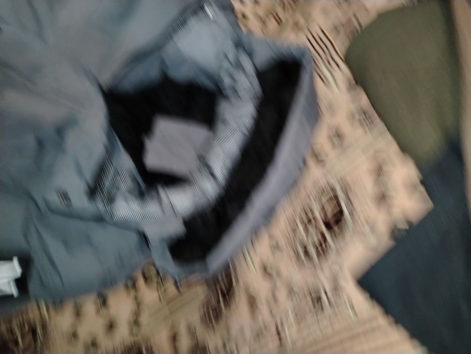 Продам зимнюю куртку