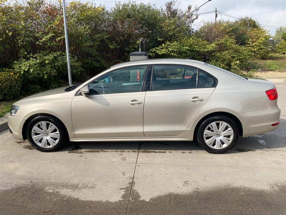 Vând autoturism Vw Jetta TDI