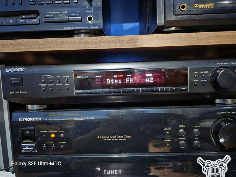 Vând tuner digital stereo cu rds Sony ST-SE500