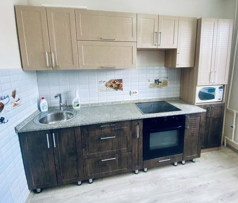 Кухонный гарнитур в отличном состоянии