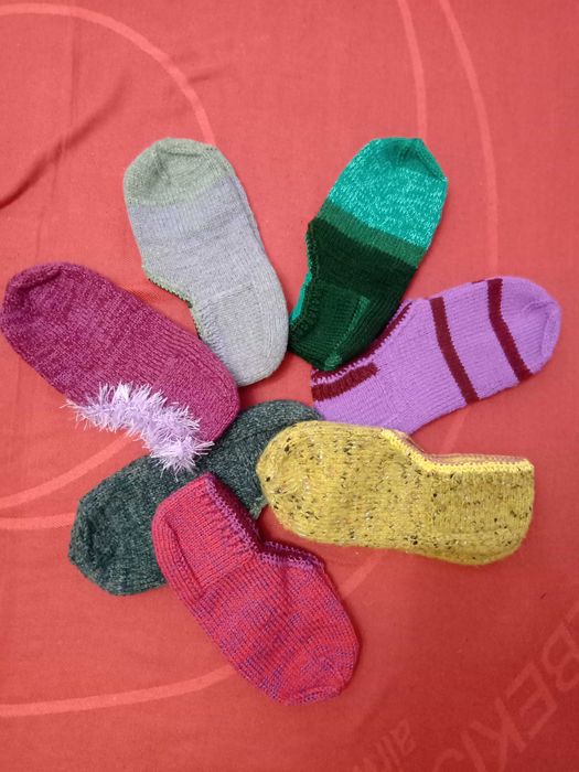 Носки, тапочки ручной работы