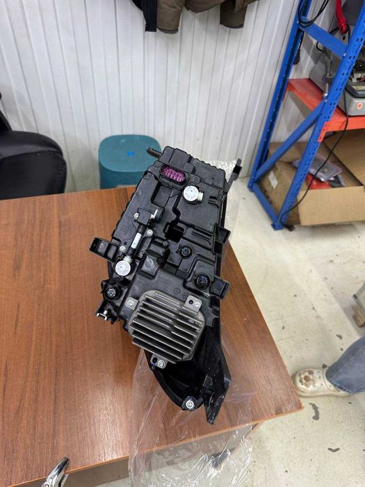 Фара Передняя новый