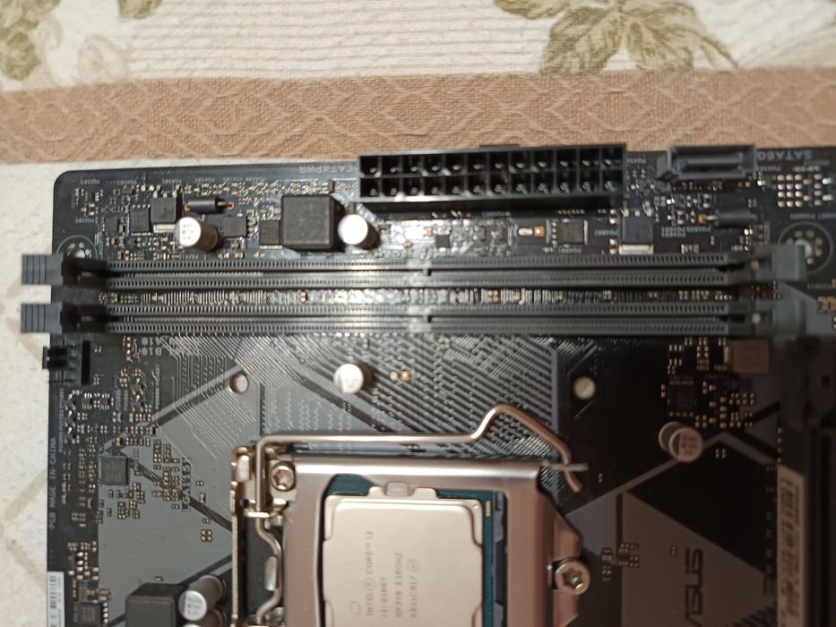 ASUS H310M-K R2.0 + Intel Core i3 8100T s. 1151-2