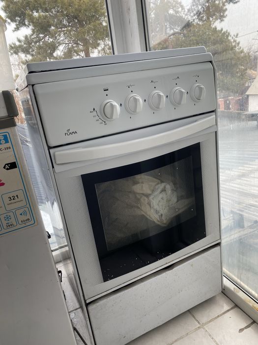 Плита газовая продам срочно