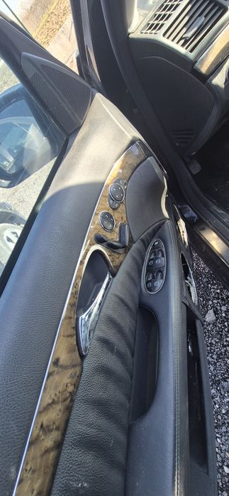 Мерцедес Е320 4×4 4matik 2005г 224hp