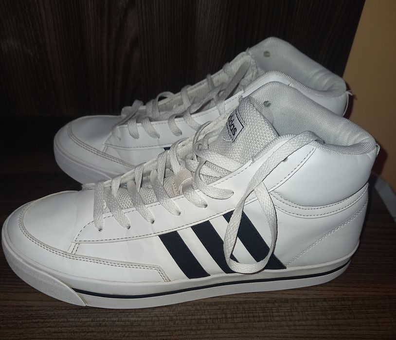 Мъжки кецове адидас