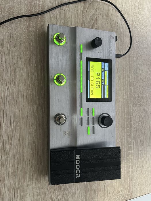 Гитарный процессор MOOER GE 200