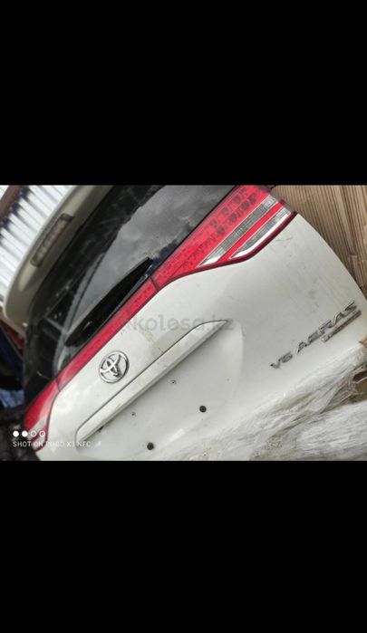 Крышка багажник Тойота Эстима