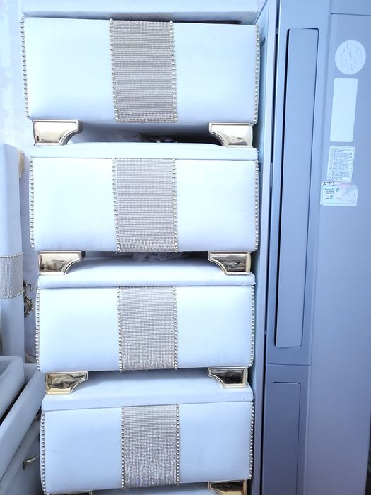 Продаются ящики для приданного