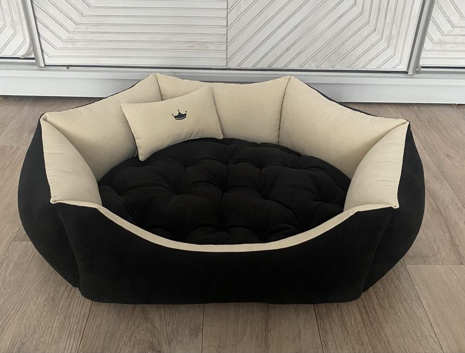 В наличии лежанка