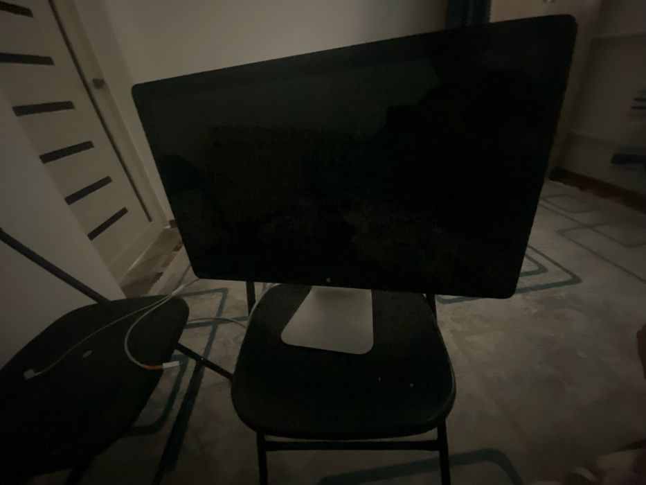Apple Thunderbolt Display , 27 дюимов