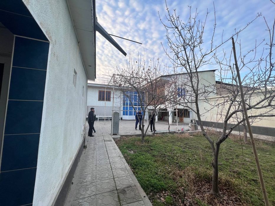 Уй сотилади 6 сотих