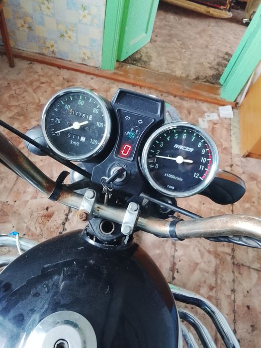 Продам или обменяю  мотоцикл Рейсер GS